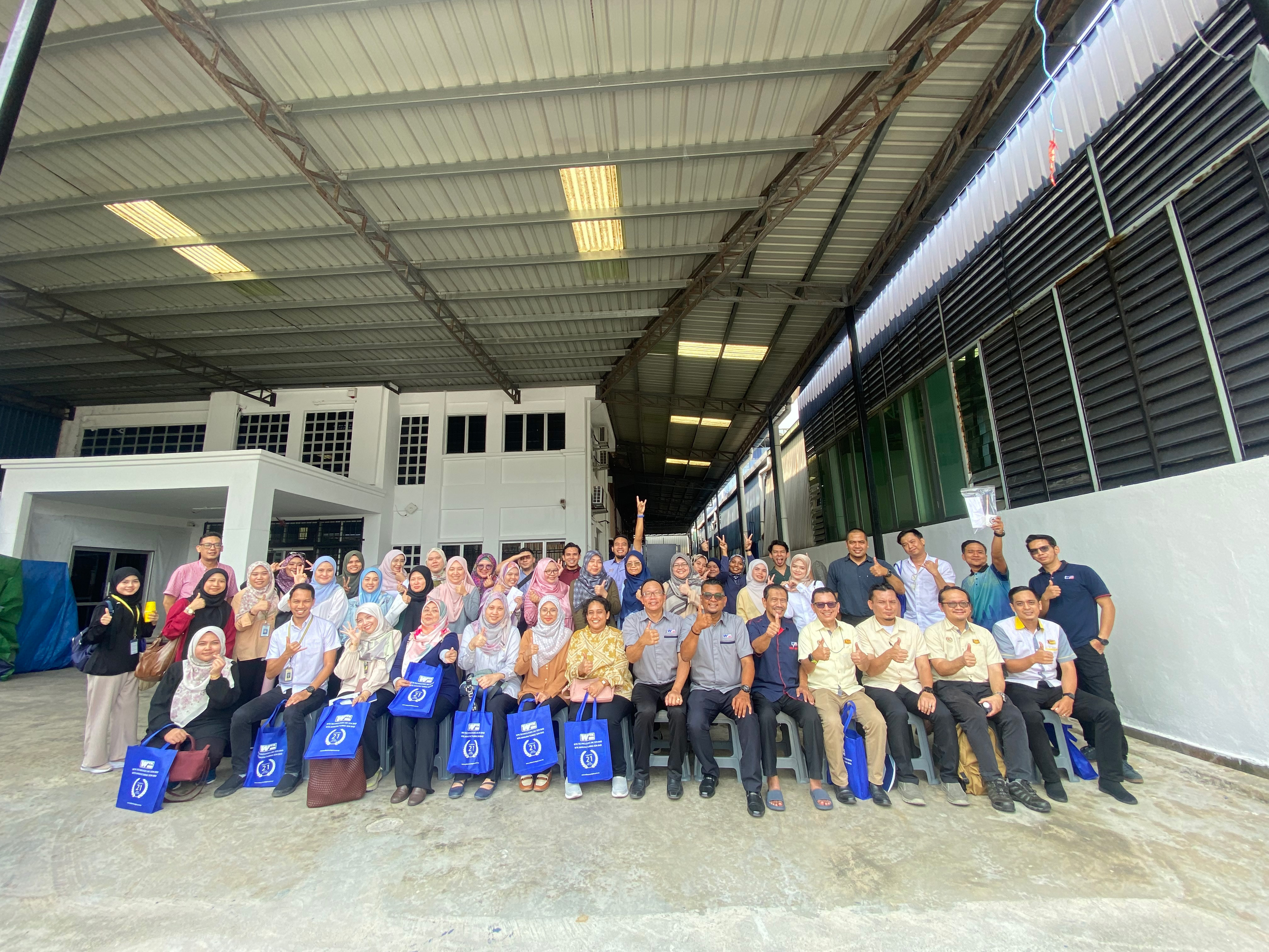 JKR Visit Image